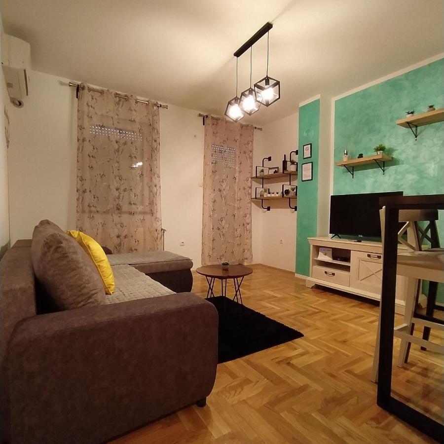 Daniris Apartman Novi Sad Exteriör bild